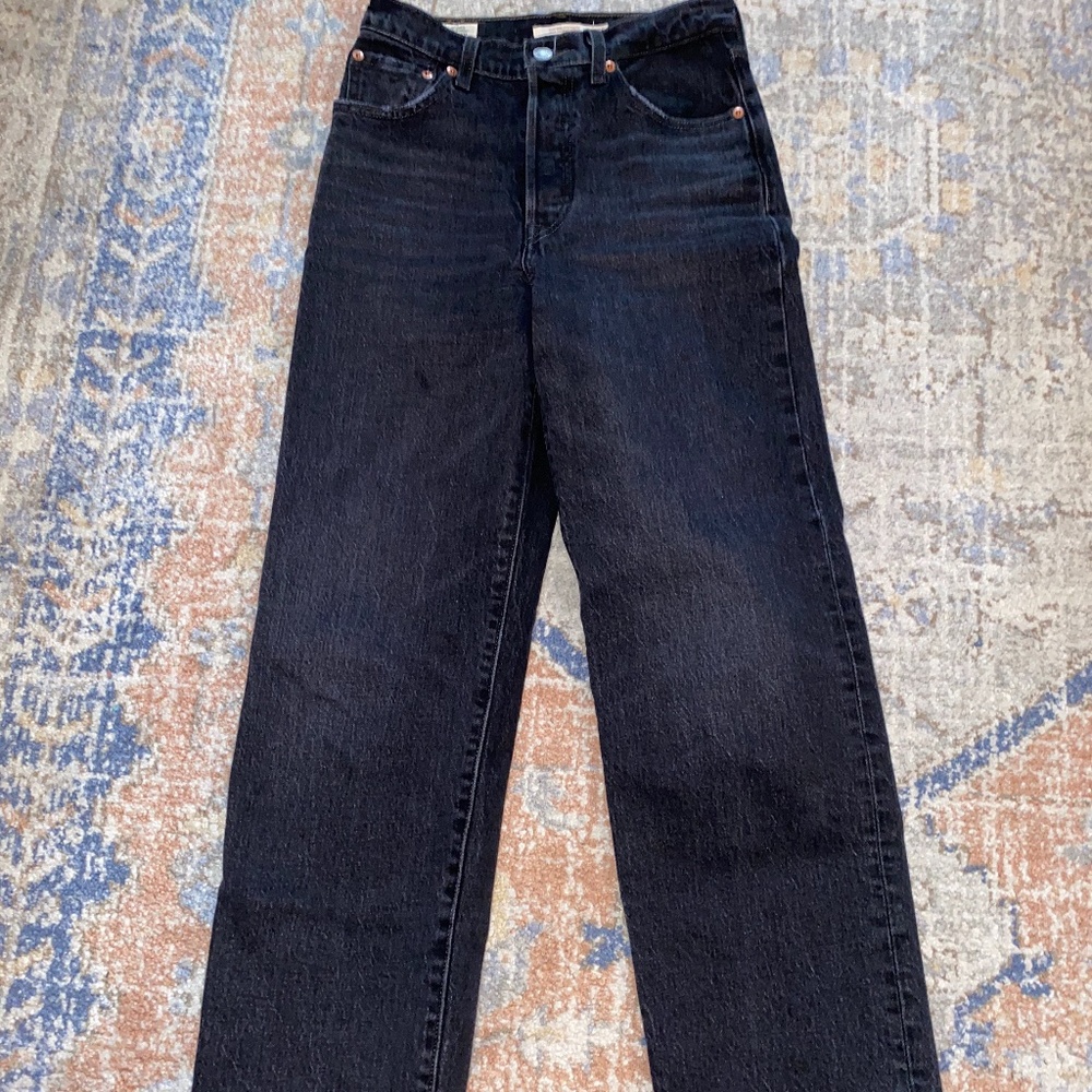 Levi's Premium Ribcage Straight Black Jeans